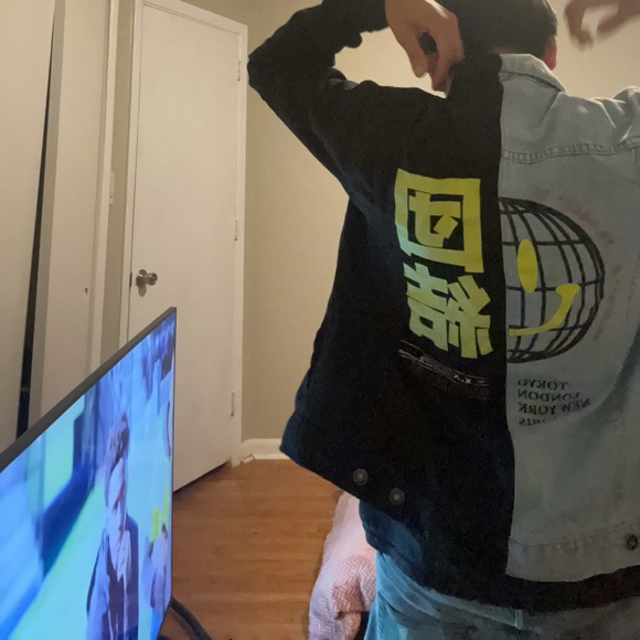 Brooklyn Jean jacket  multi color - Picture 2 of 4